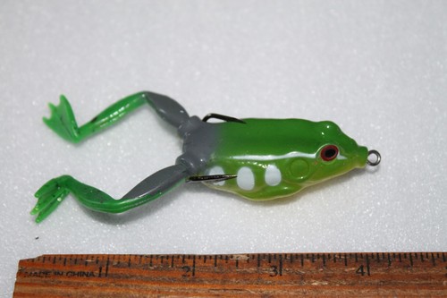 New topwater frog with legs - topwater,